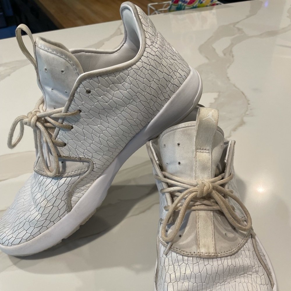 Jordan Eclipse GS ‘Frost White’